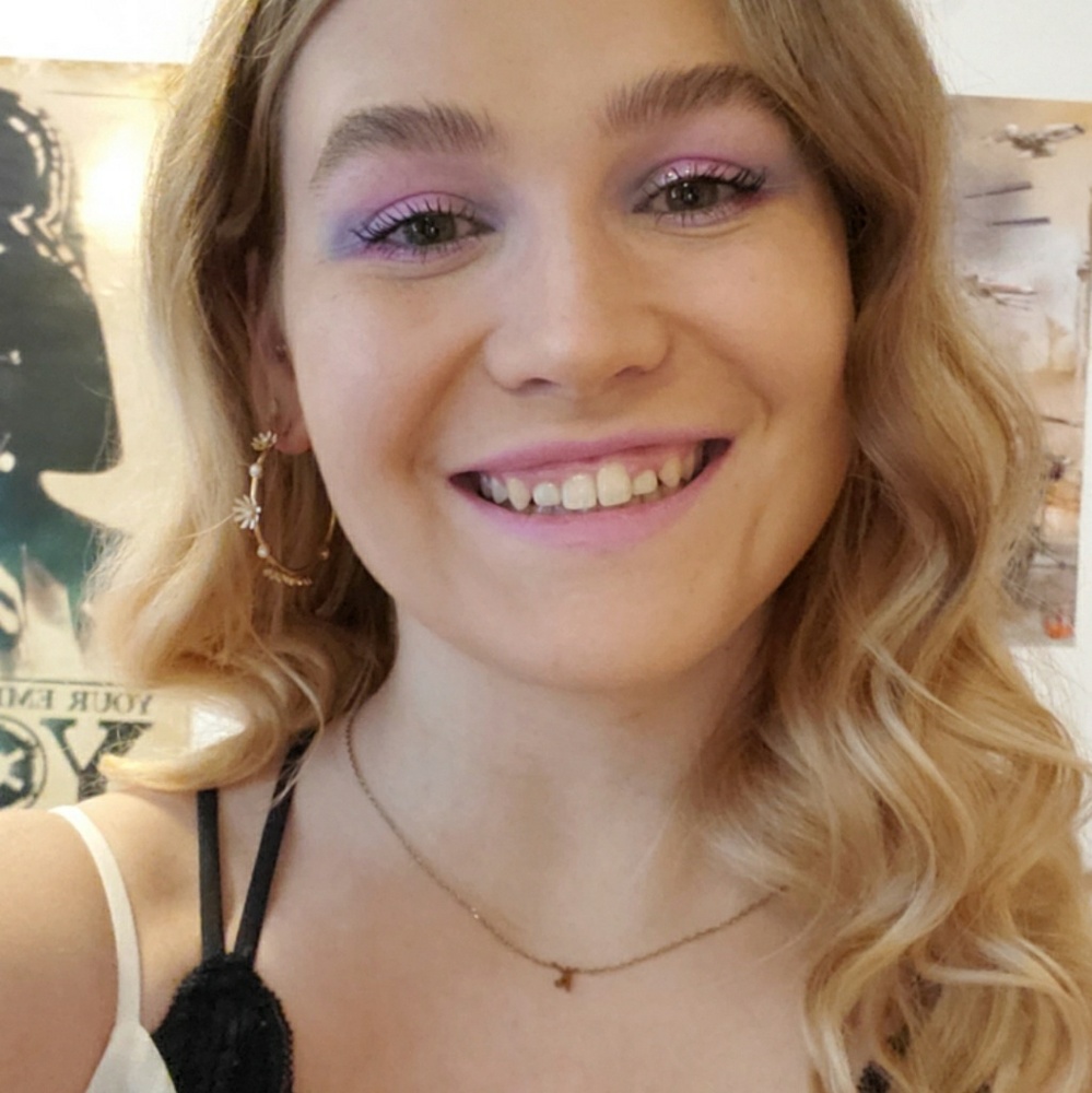 Meet your Posher, Kelsey